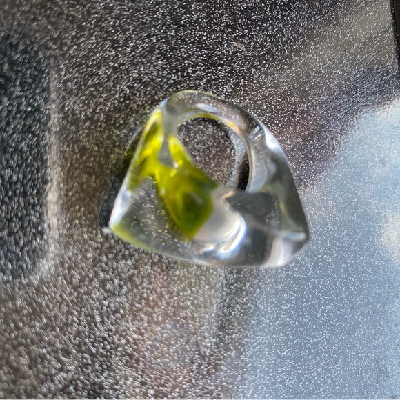 Statement Ring - Picture 2 of 5